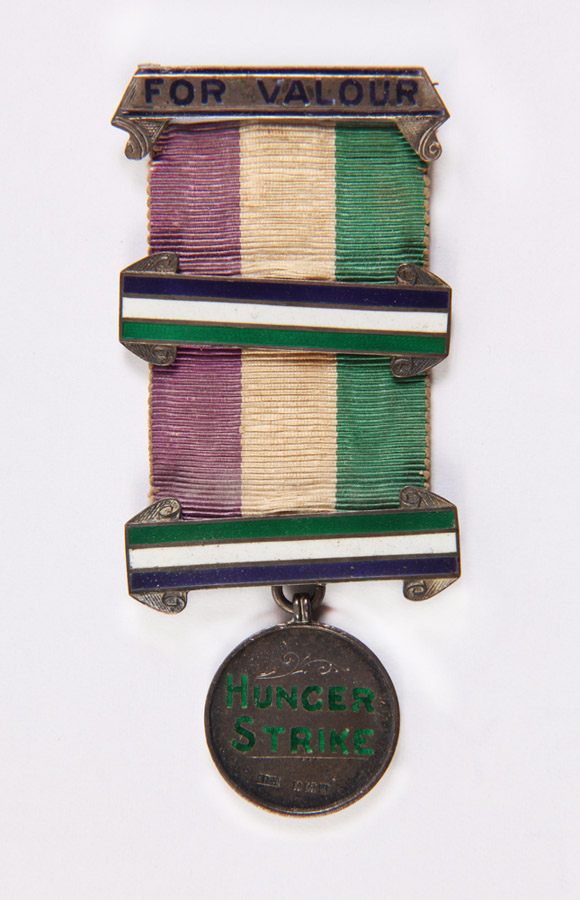 1968.65-Case-30-Medal-For-Valour-Hungerstrike-Violet-OBrien-Suffragette-Movement-01