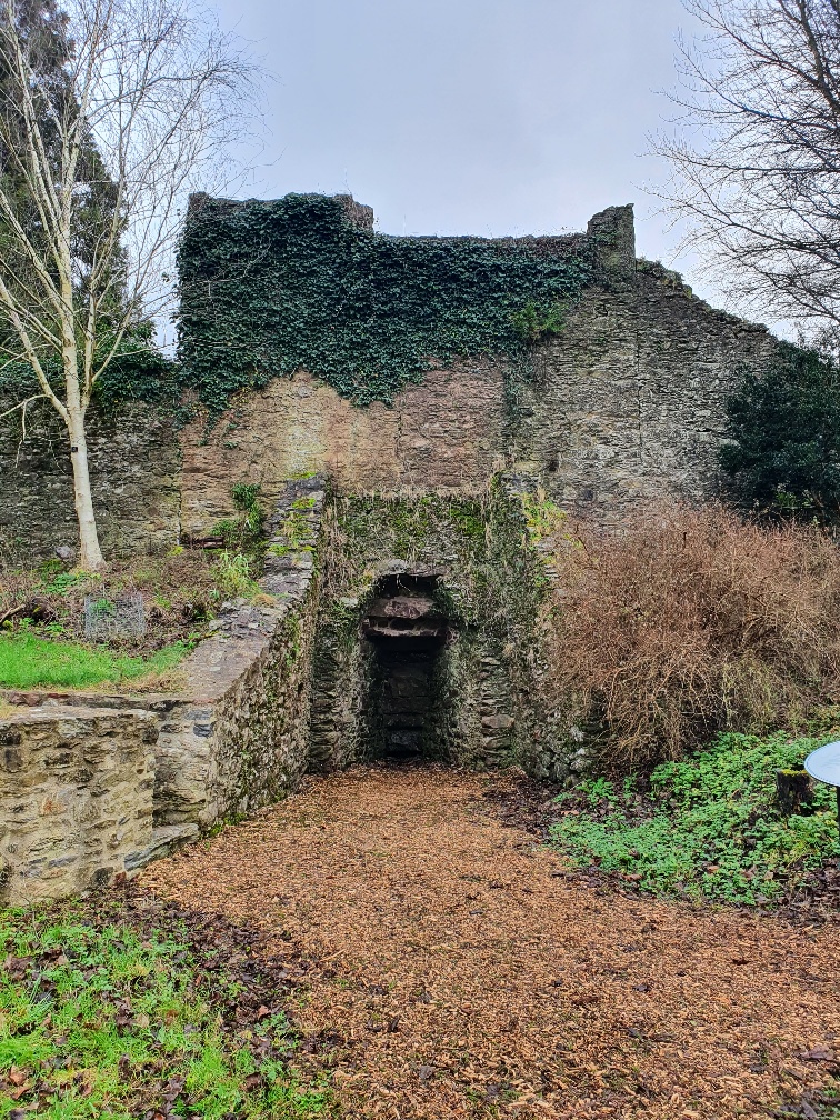 Blarney-Castle-Lime-Kiln-2022-Before