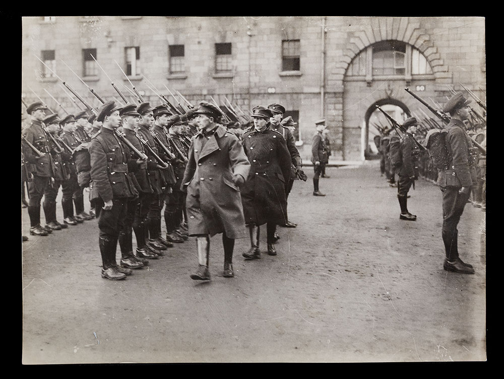 Photo-General-Mulcahy--National-Army--of-British-Military-Forces-Collins-Barracks-1922-01