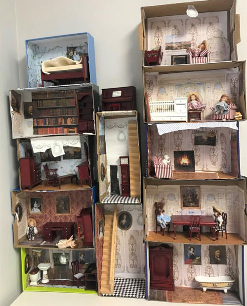 Nano-Nagle-Place-Dolls-House