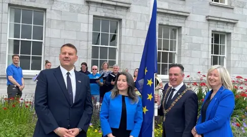EU Flagcar