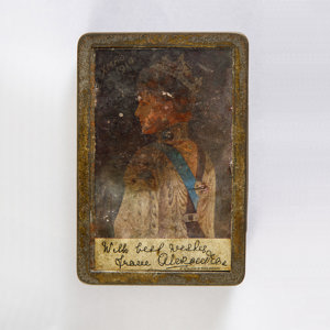 2025.7.1 Box Christmas 1914 Queen Alexandra Roberta Swanwick Collection 01 Copy thumbnail