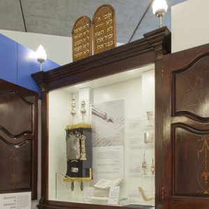 Cork Hebrew Jewish Synagogue Exhibition Aug 2019 02 Copy